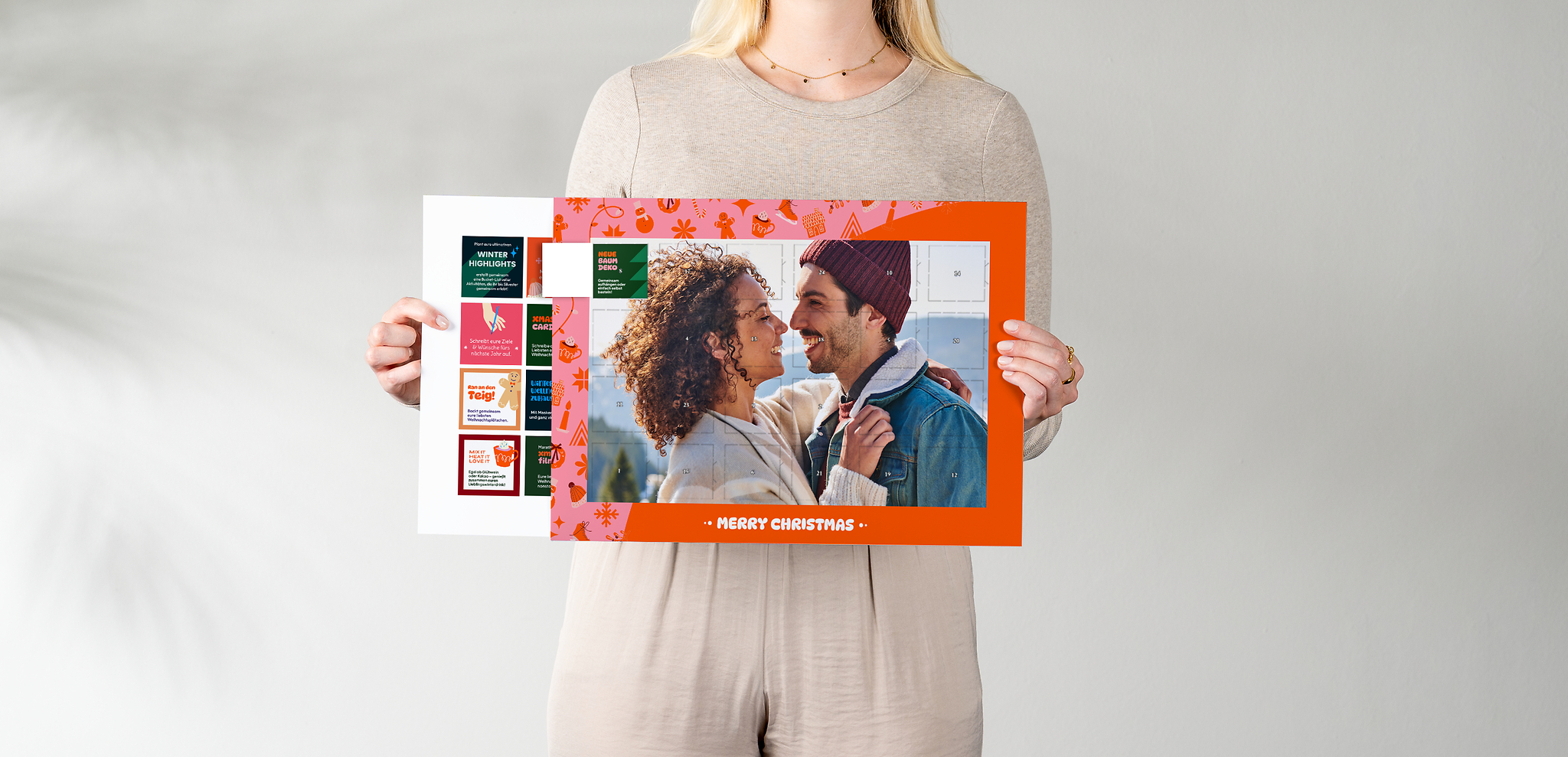 Foto-Adventskalender mit einem Pärchenfoto und weihnachtlichen Ideen für die gemeinsame Zeit im Advent.