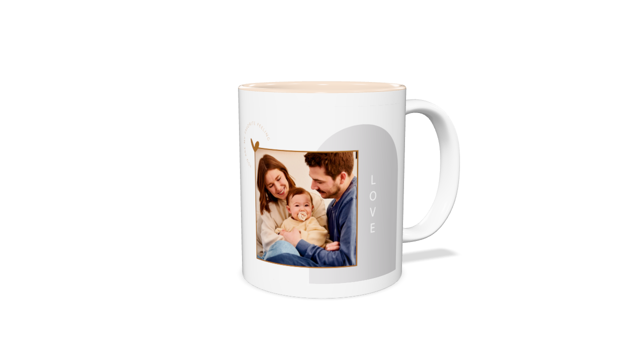 Fototasse mit grau-beigem Design und dem Schriftzug "love"