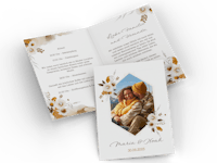 Klappkarte mit Blumenmuster als Hochzeitseinladung gestalten