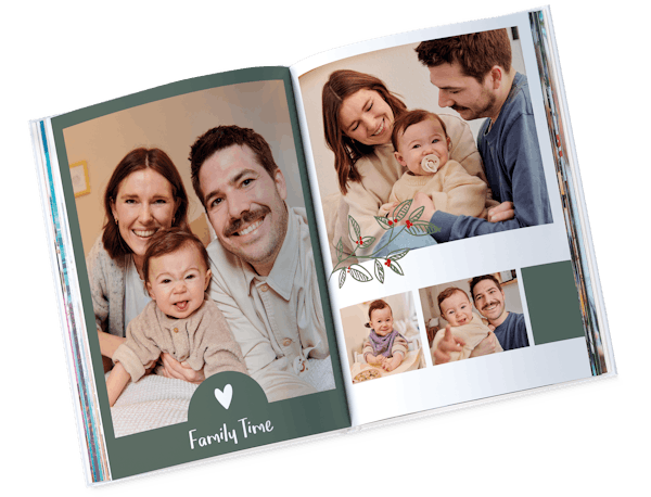Livre photo d'un jeune couple avec un jeune enfant avec des touches de couleur vertes