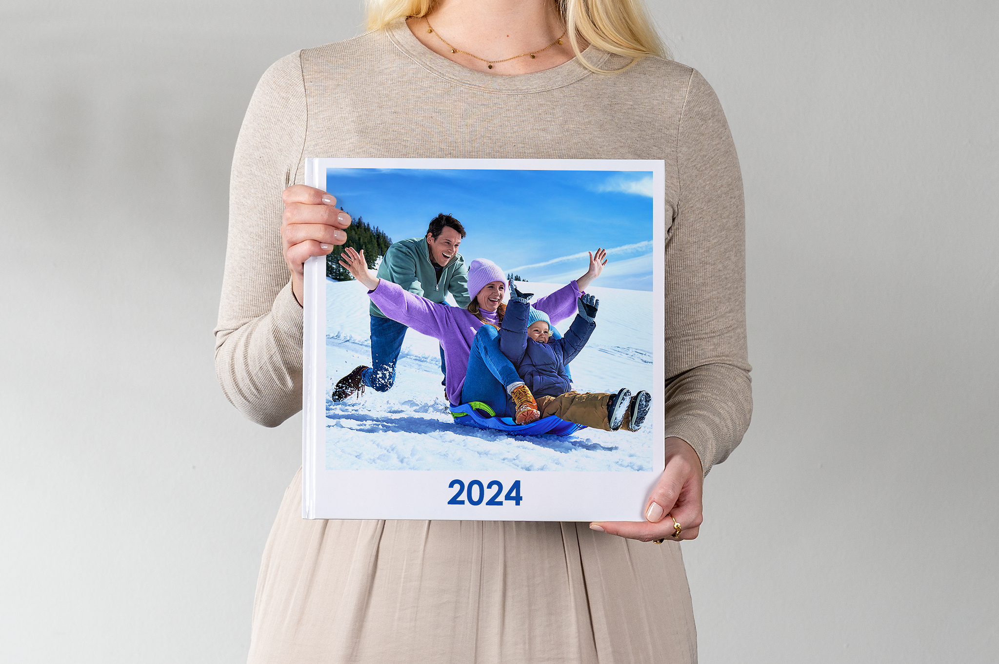 Álbum Digital Pixum en formato XXL cuadrado con una foto familiar
 