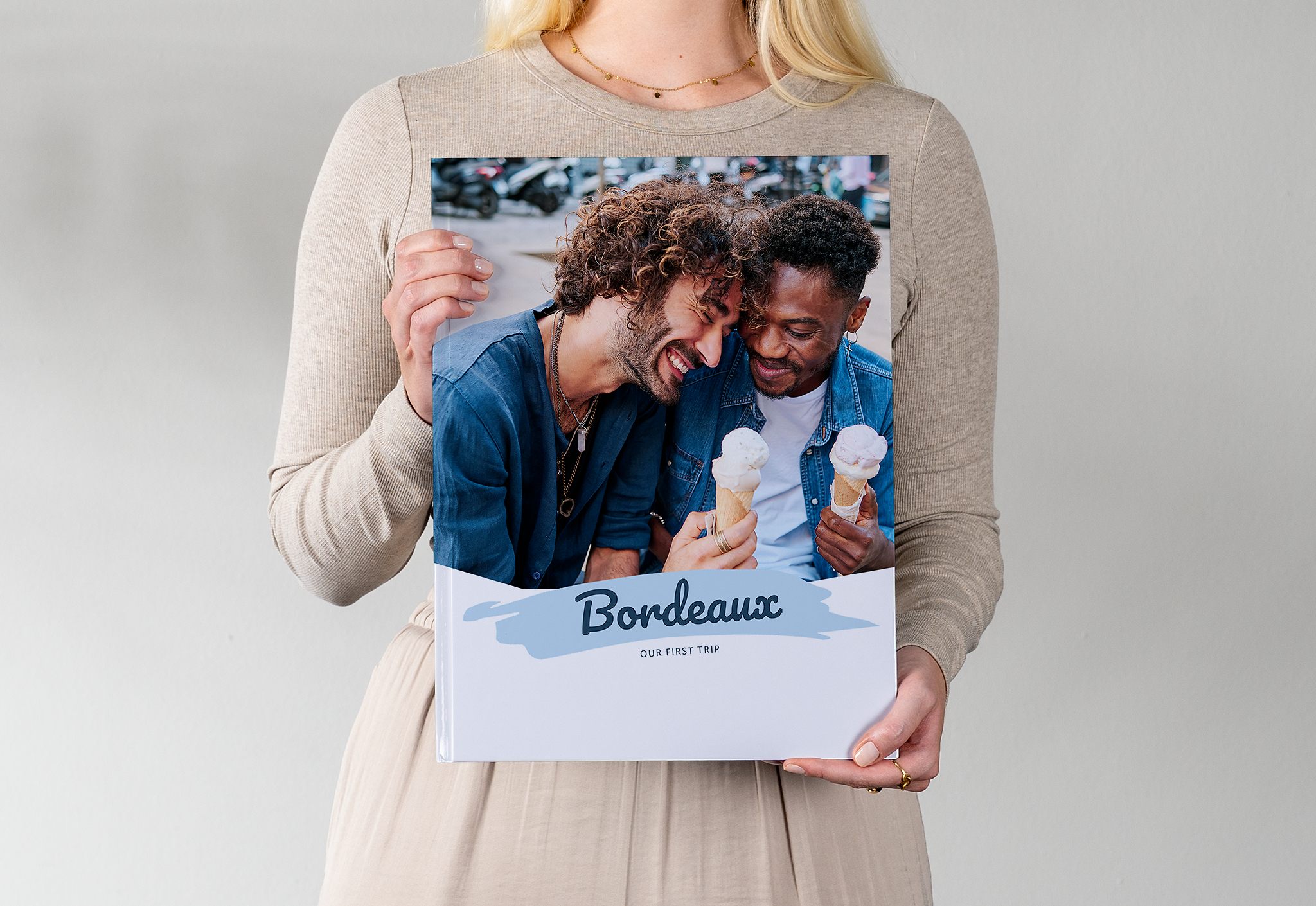 Álbum Digital Pixum XXL vertical con la foto de una pareja en Burdeos