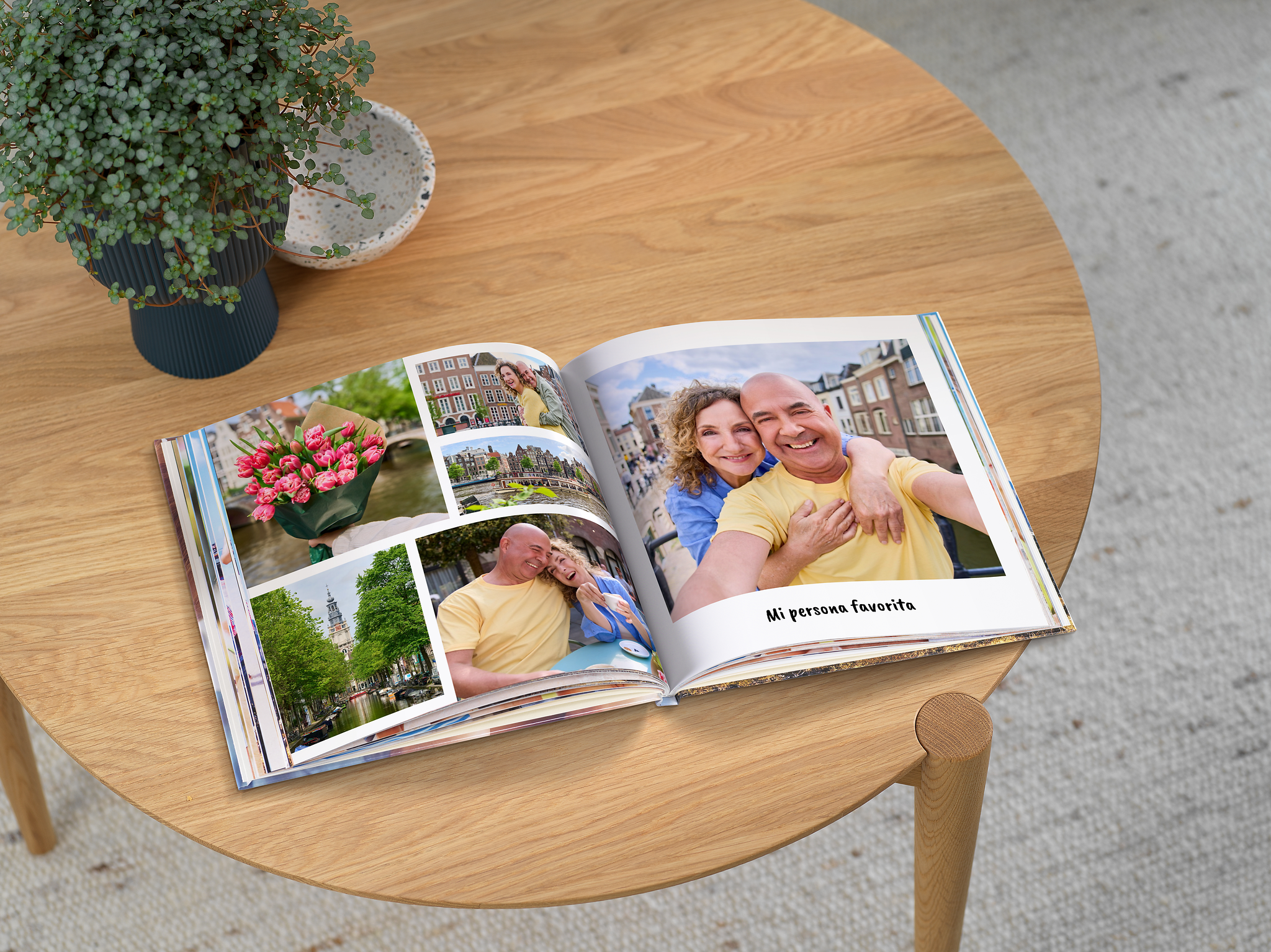 Álbum de fotos cuadrado Pixum con fotos de una pareja en Ámsterdam