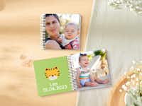 Livre photo bébé avec reliure spirale Livre photo bébé à spirale avec les dates de naissance d'un enfant