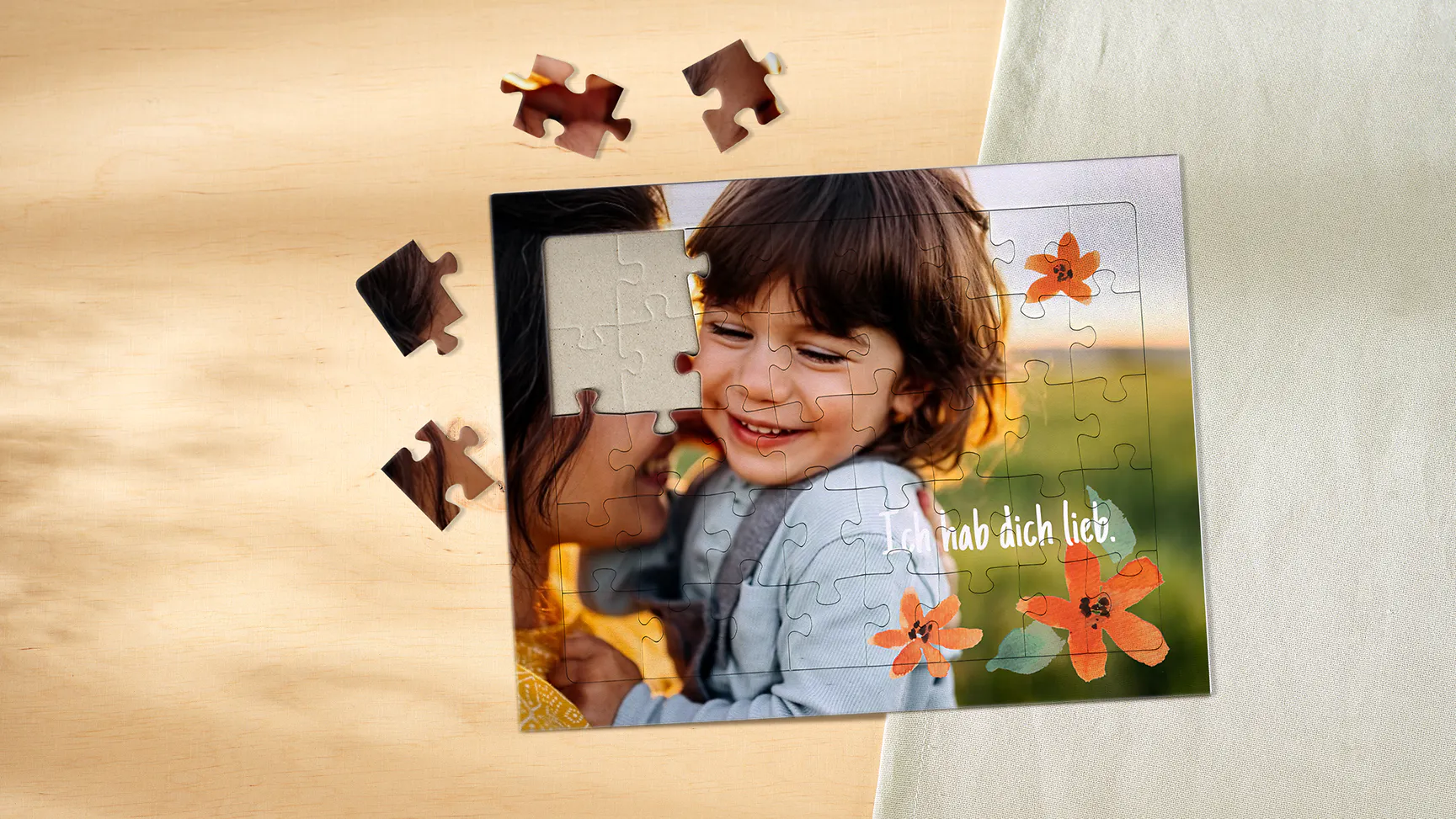 Kinderpuzzle mit dem Bild von einer Familie