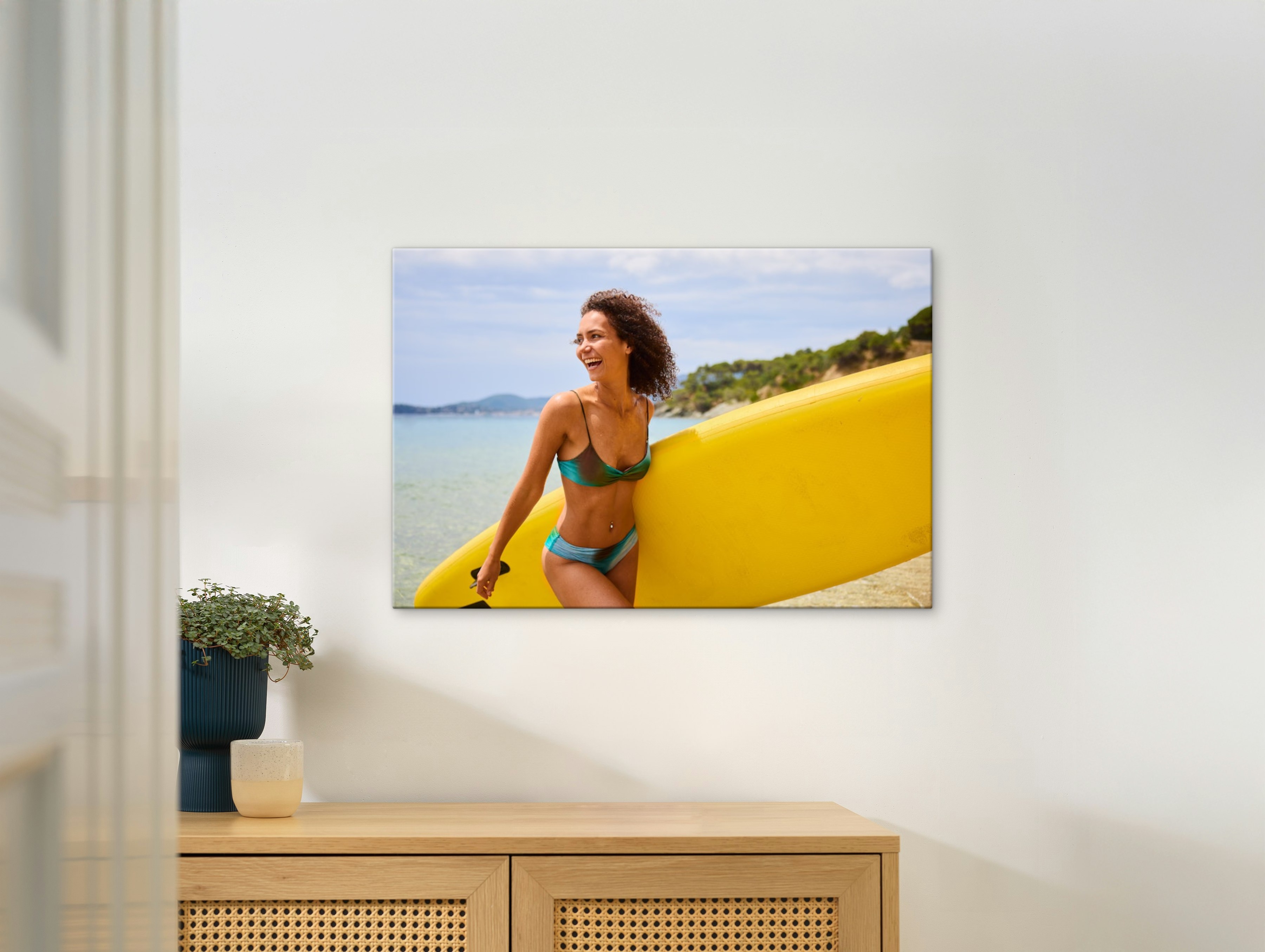 Bestelle eine Fotoleinwand, damit sich jeder Raum nach dir anfühlt.