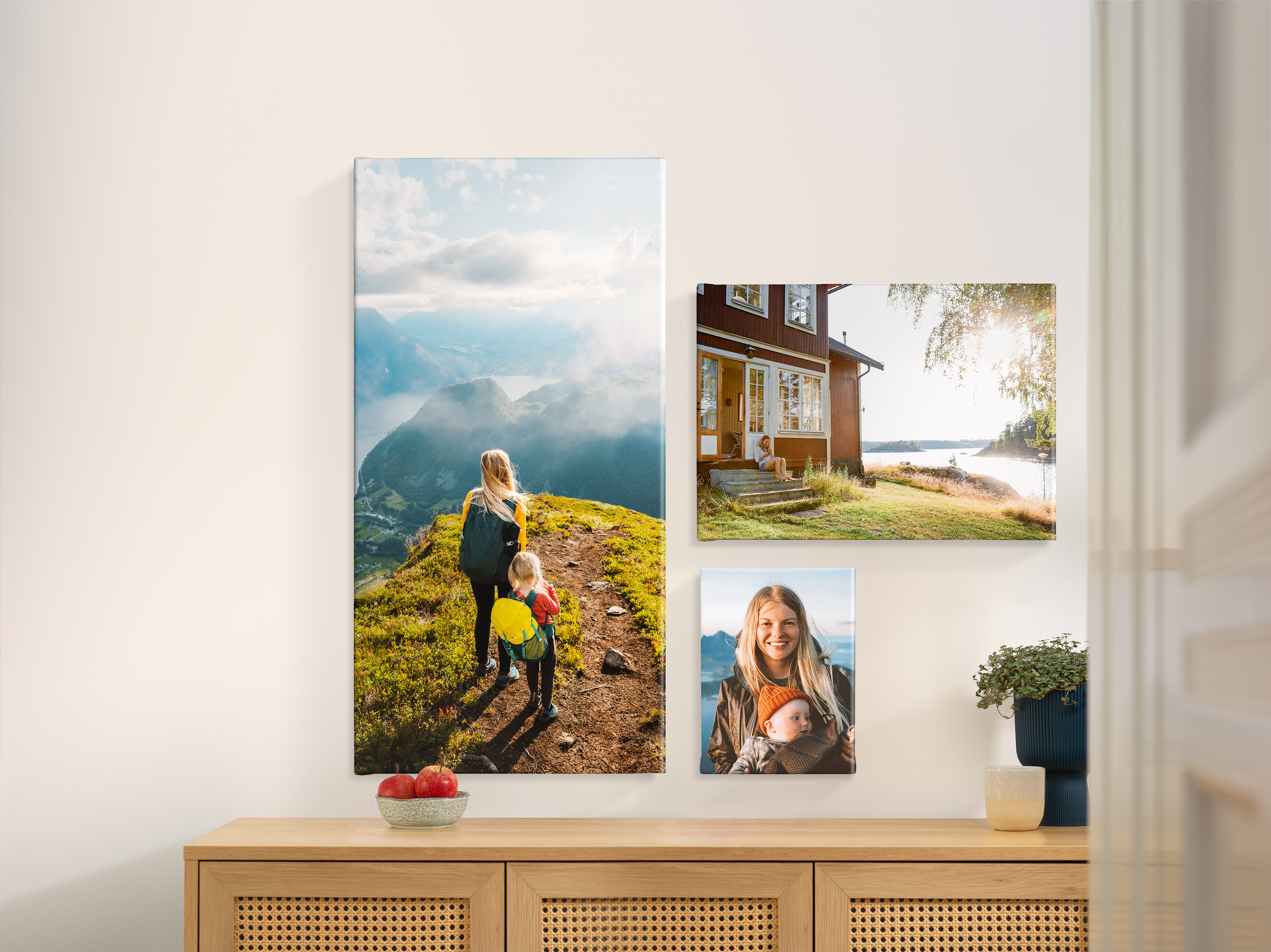 Pixum-seinätauluja kesäkuvilla