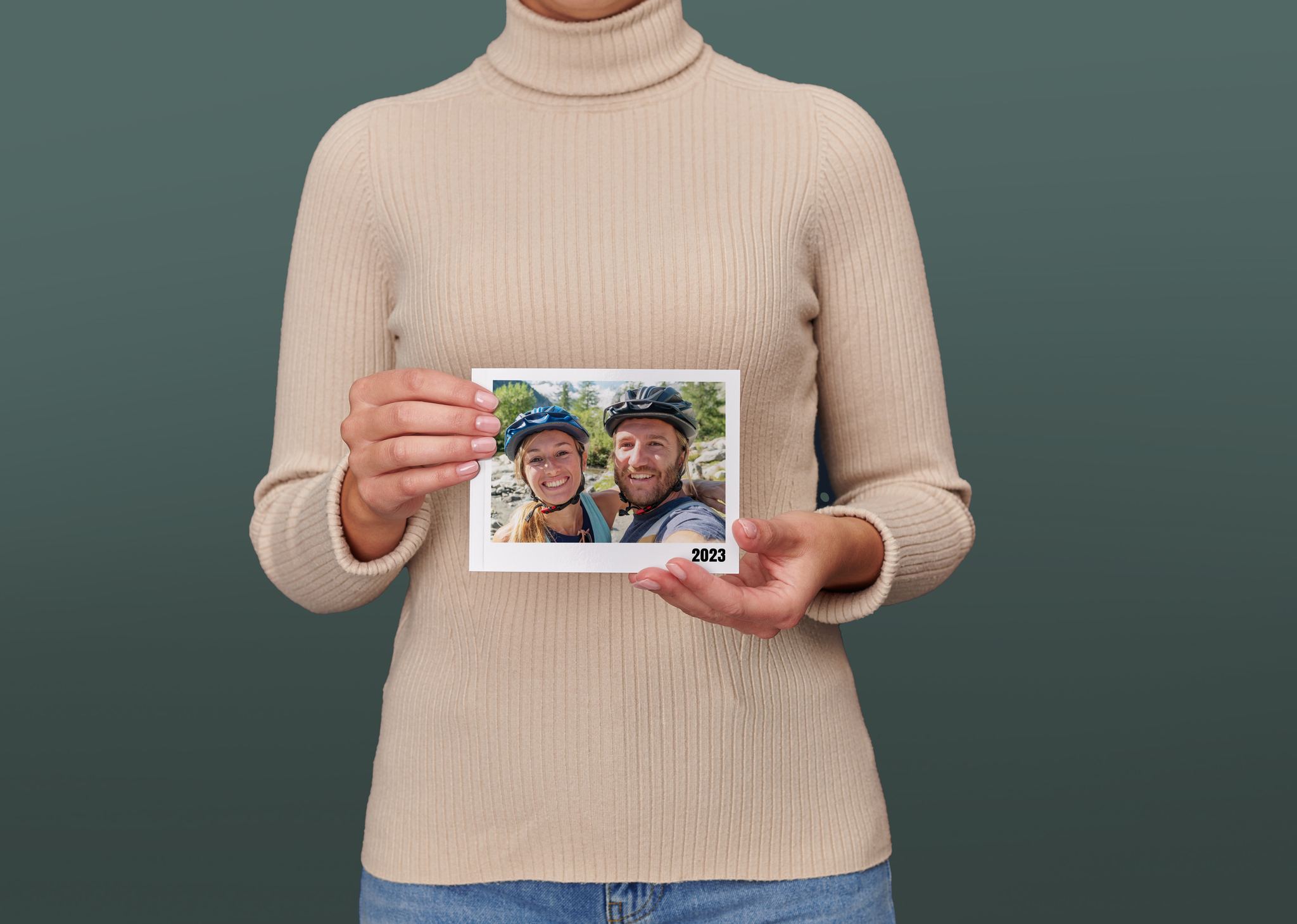 Pixum Fotobuch mini im Querformat mit dem Selfie von Mountainbikern auf dem Cover