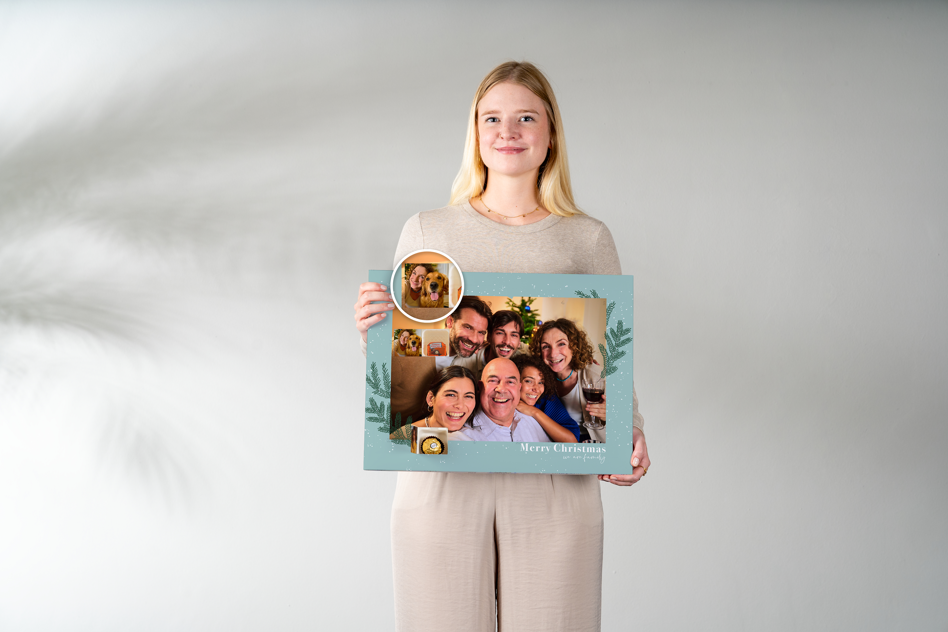 Calendario de Adviento con celdas con fotos y bombones Ferrero