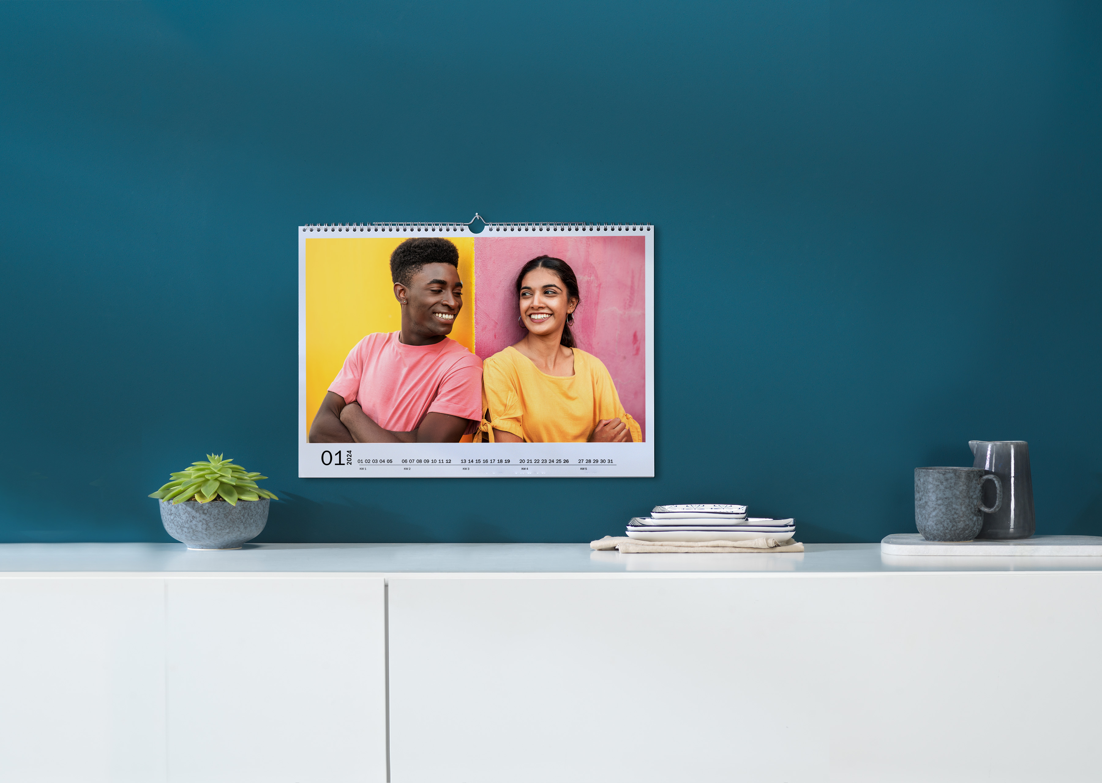 Pixum vægkalender A3 i tværformat med farvestrålende motiv