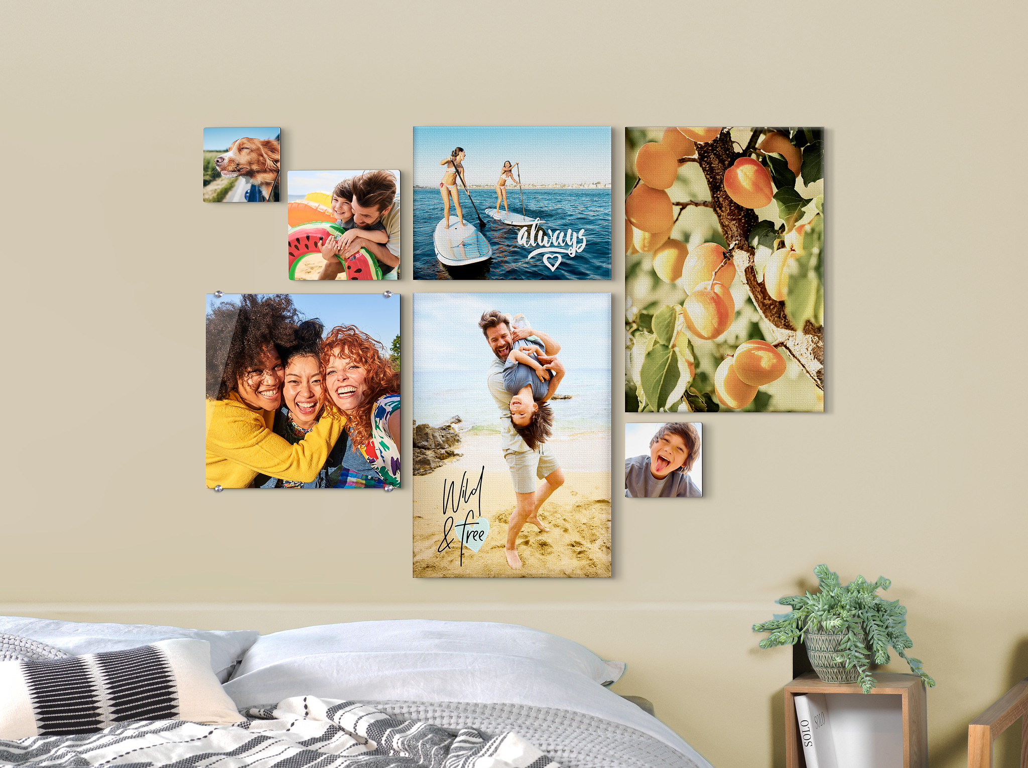 Mix van wanddecoratie met canvas, allumium en Pixum Squares met zomerse foto's
