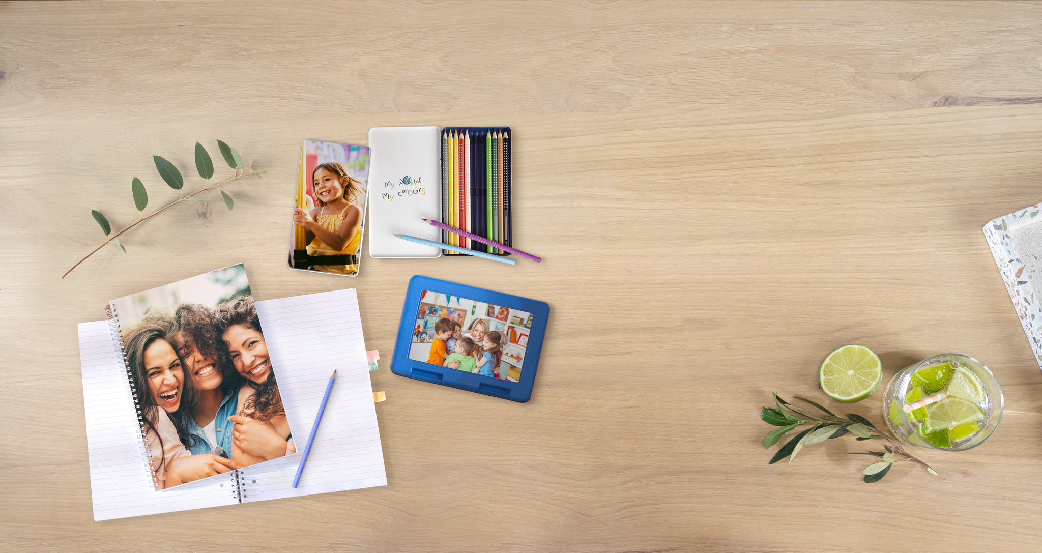 Boite de crayons, cahier et boite à gouter personnalisés avec des photos