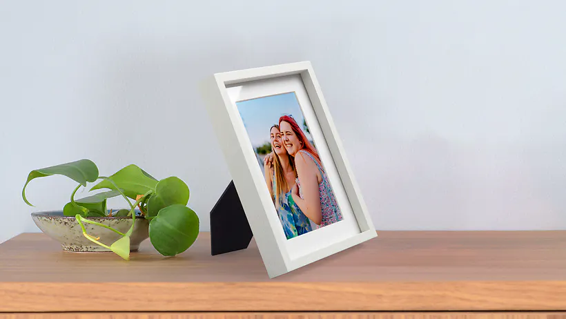 Foto mit weißem Holzrahmen