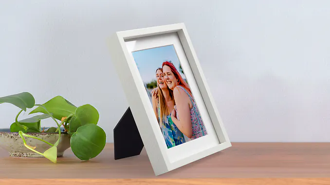 Foto mit weißem Holzrahmen