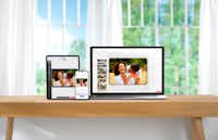 Schermata del sito Pixum, dell'app Pixum o del sito Un cellulare, un tablet e un computer che mostrano la creazione di una foto su tela.