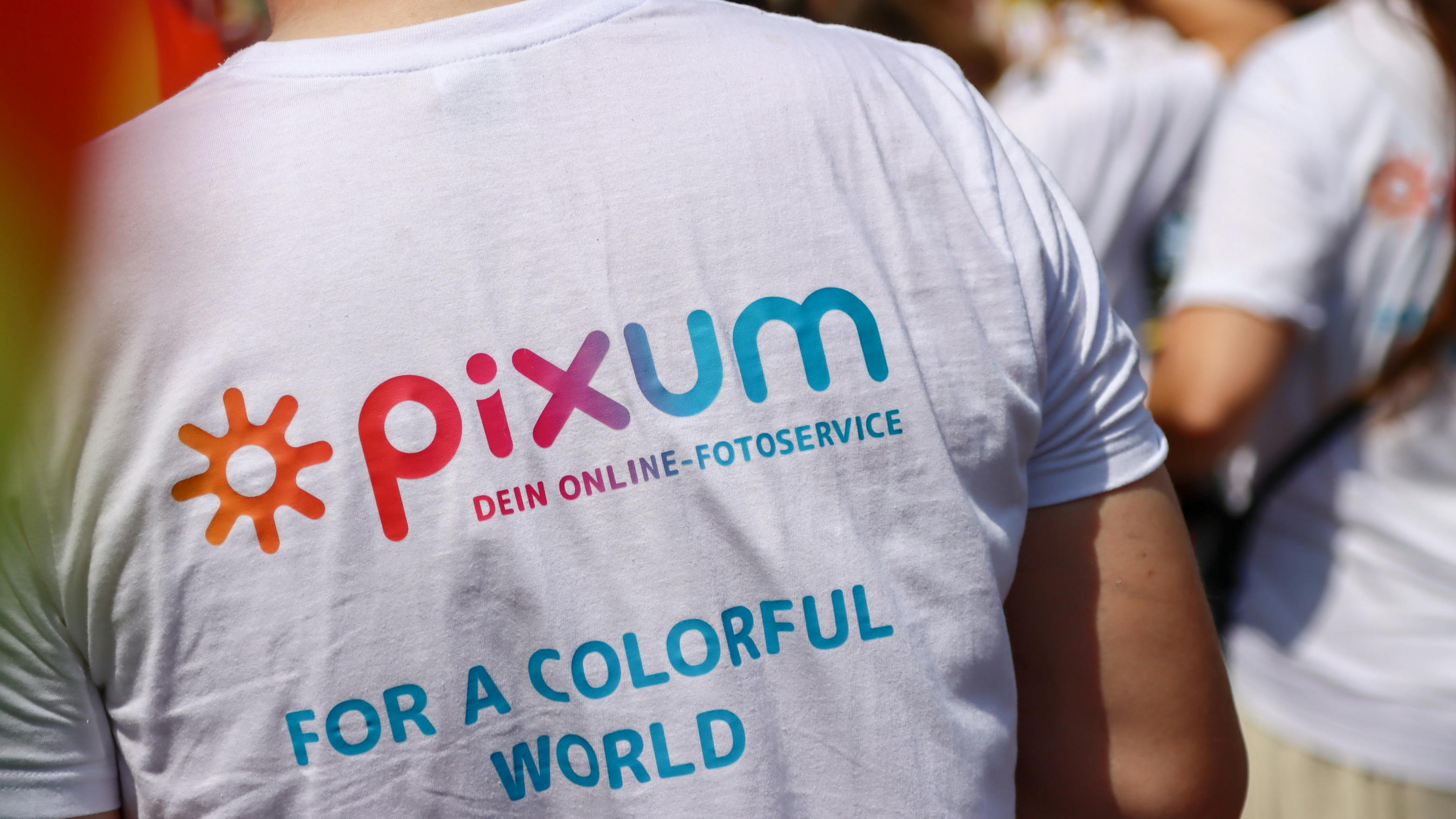 Pixum - for a colorful world 