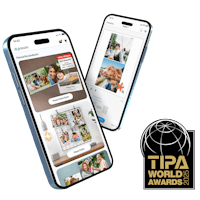 La app Pixum gana el TIPA World Award 2025 como mejor app para productos fotográficos Smartphone con captura de pantalla de la app Pixum y el logotipo del ganador del premio TIPA World Award 2025.