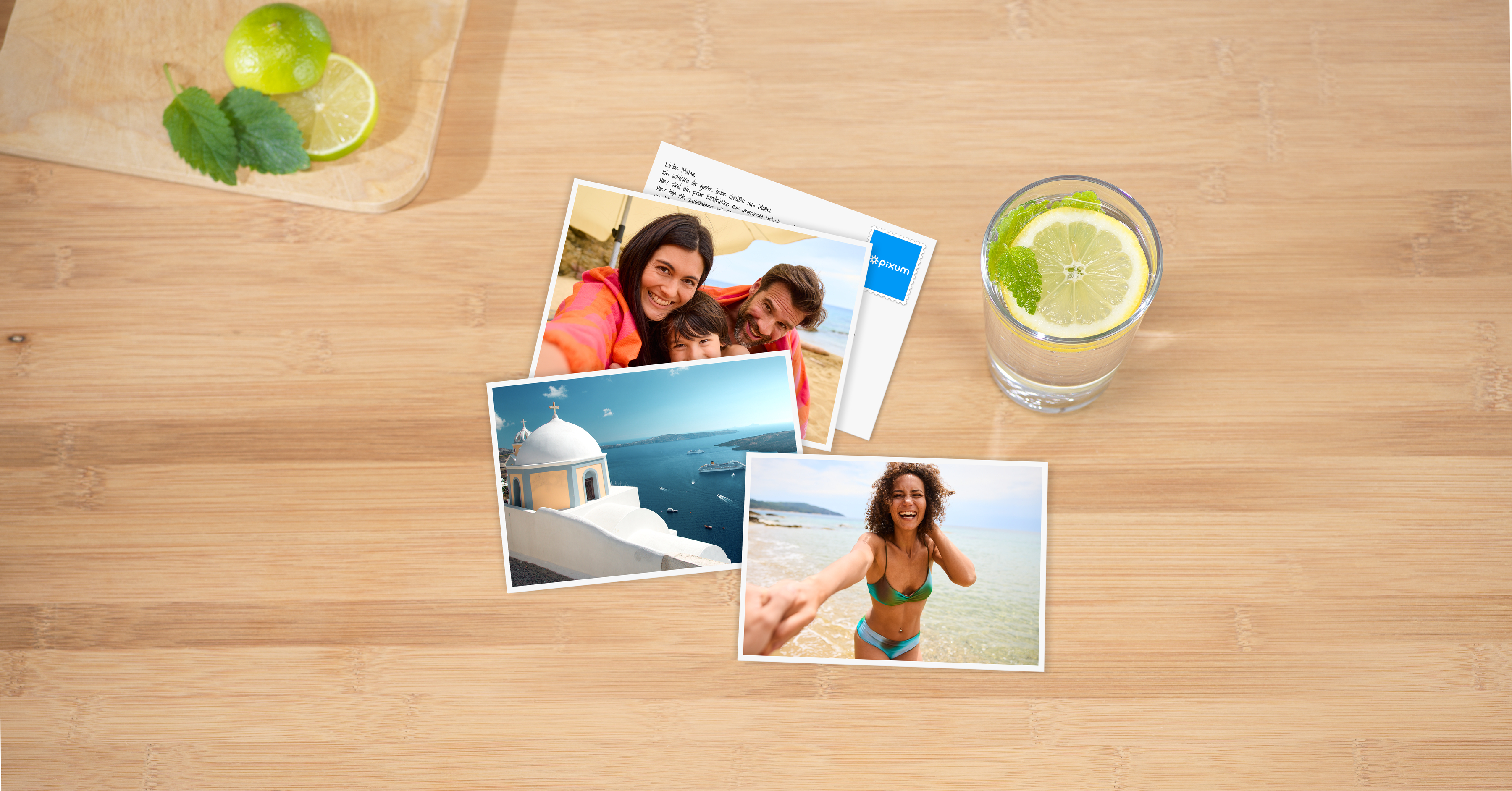 Carte postale avec des photos de voyage.