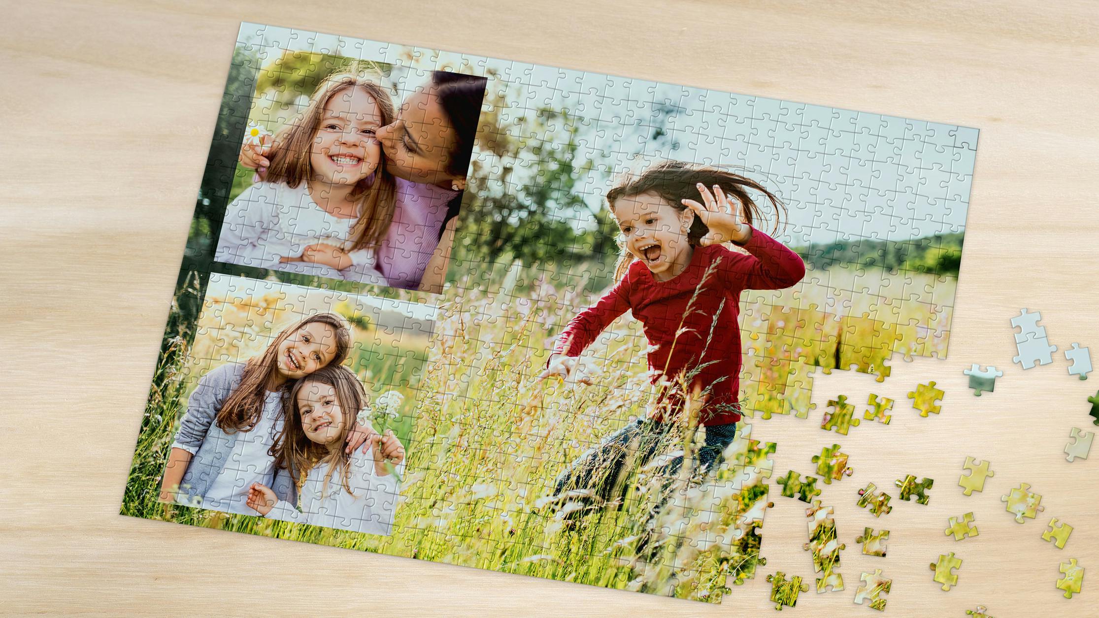 Fotopuzzel met collage aan meerdere familie foto's in de lente, op een tafel