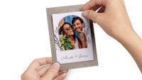 Tarjeta con foto insertada como invitación para una boda Tarjeta con foto insertada como invitación para una boda con la foto de la pareja