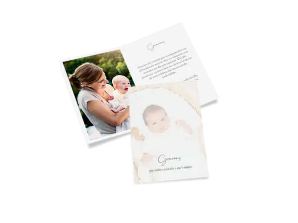 Tarjetas de bautizo Tarjeta de agradecimiento de un bautizo personalizada con foto y texto.