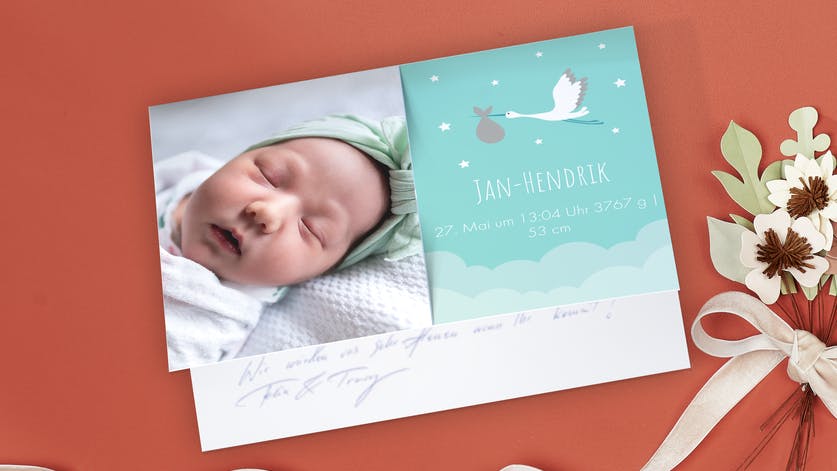 Klappkarte als Fotogrußkarte zur Geburt mit einem Babyfoto