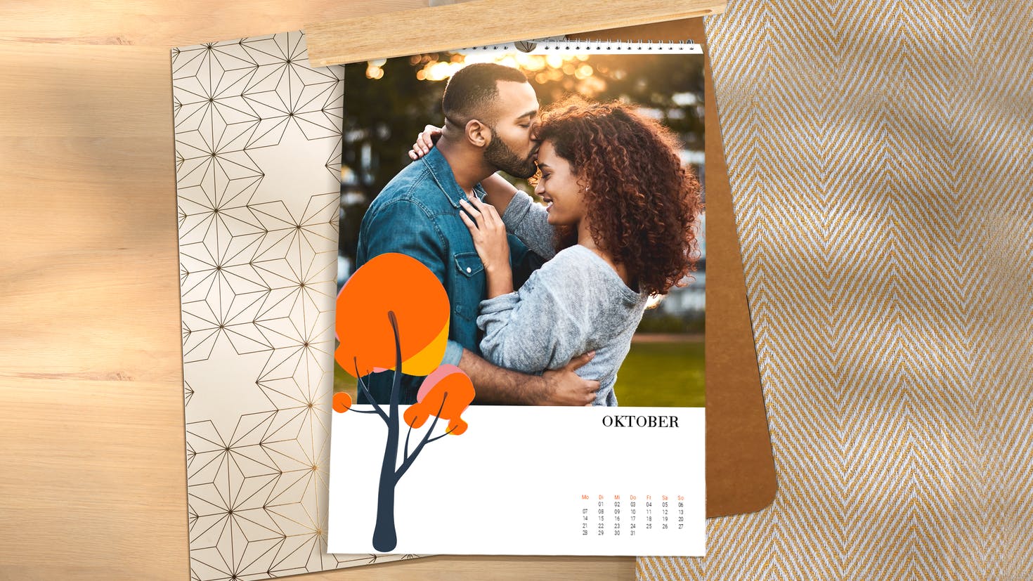 Pixum Fotokalender mit Geschenkverpackung Pixum Fotokalender mit Holzleiste und Geschenkverpackung