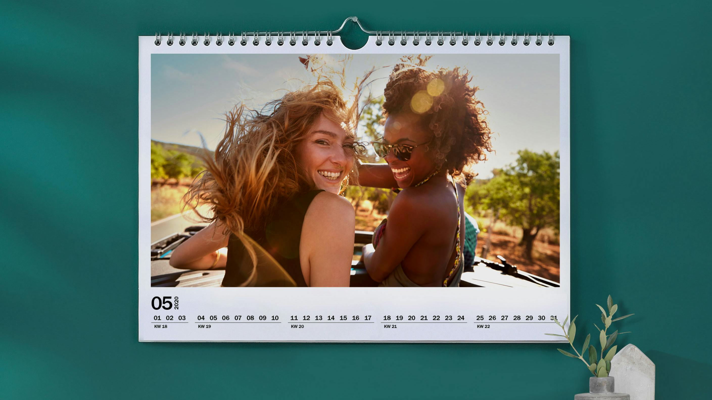 Calendario da parete personalizzato A3 panoramico con foto di due amiche