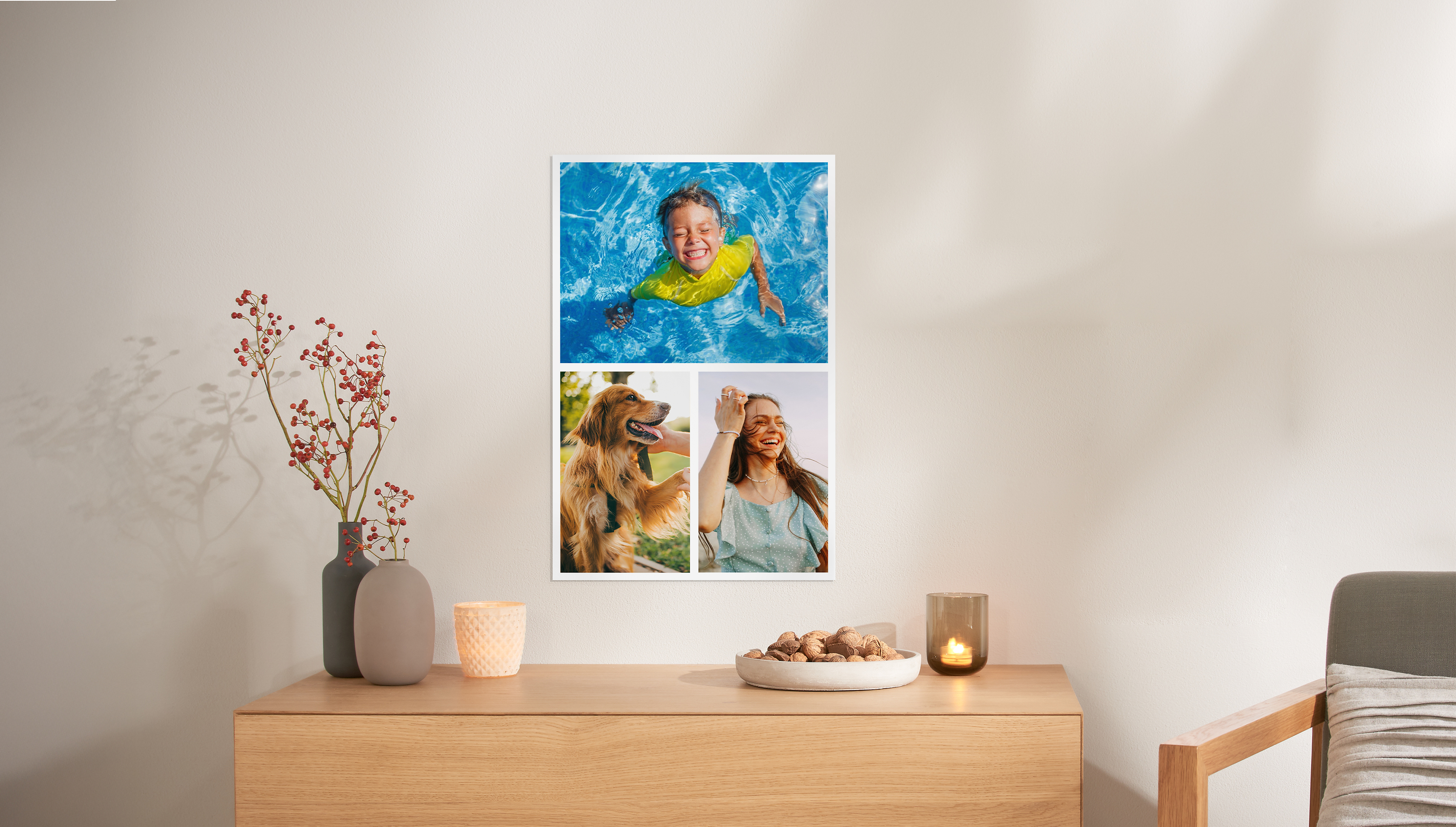 Über einer Kommode hängt ein Fotoposter mit einer Collage aus Familienfotos.