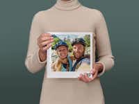 Pixum Fotobuch gross quadratisch Pixum Fotobuch gross im quadratischen Format mit dem Selfie von Mountainbikern auf dem Cover