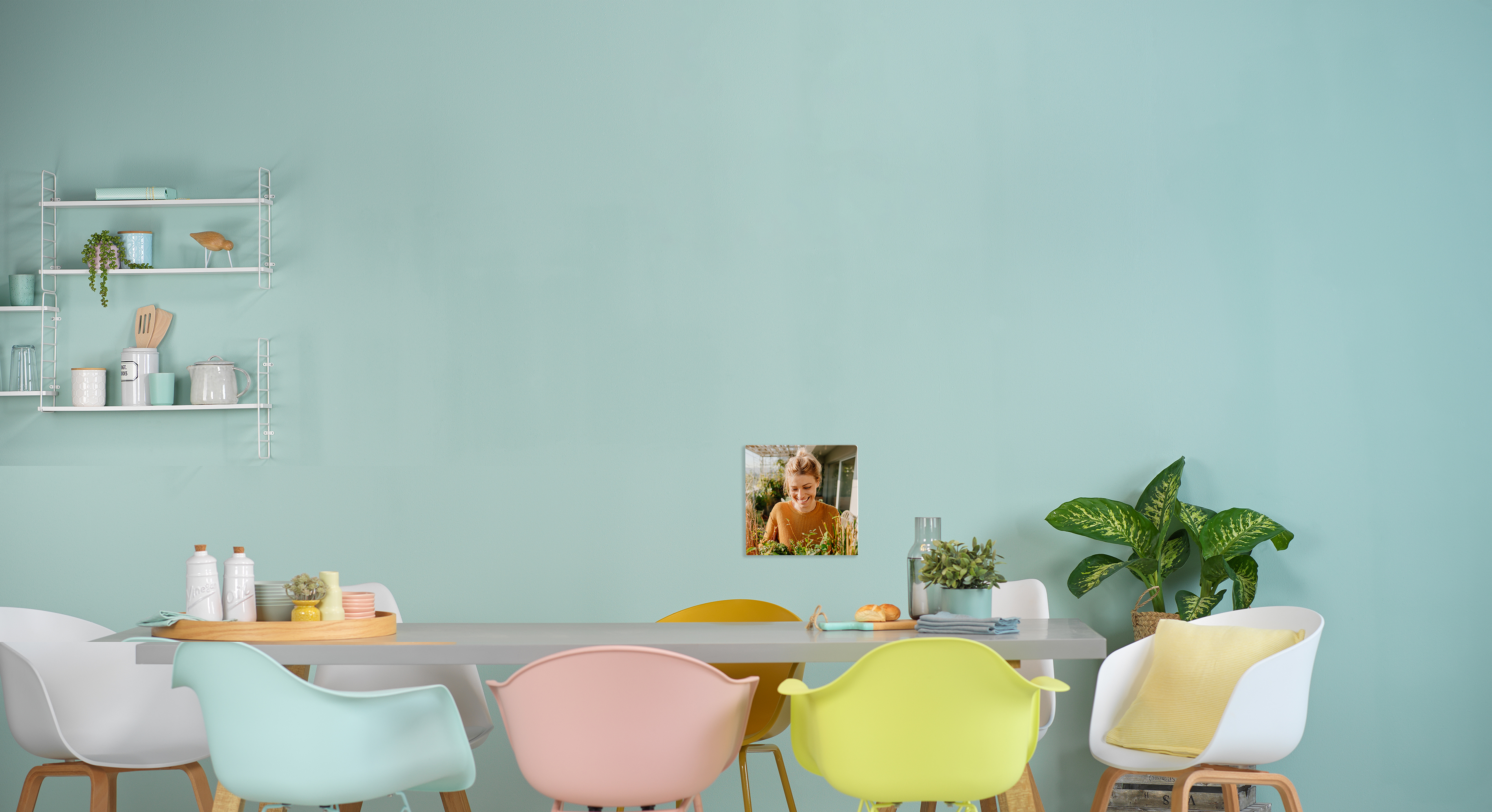 Un Square Pixum avec une photo de femme dans une ambiance printanière