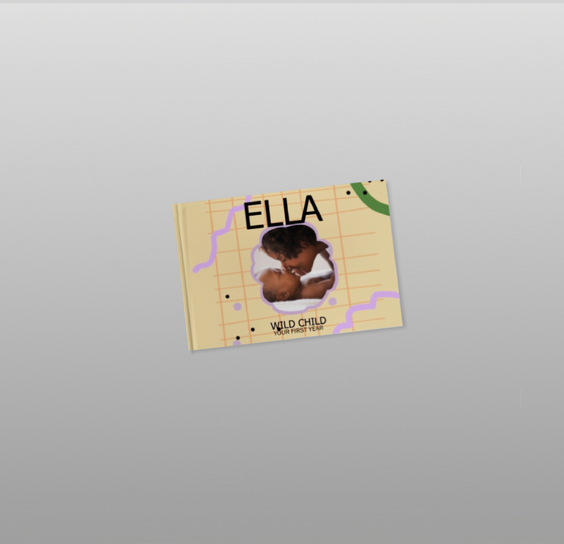 Una portada de un álbum de fotos Pixum con la plantilla «Niño travieso» para crear un álbum de fotos de bebé.