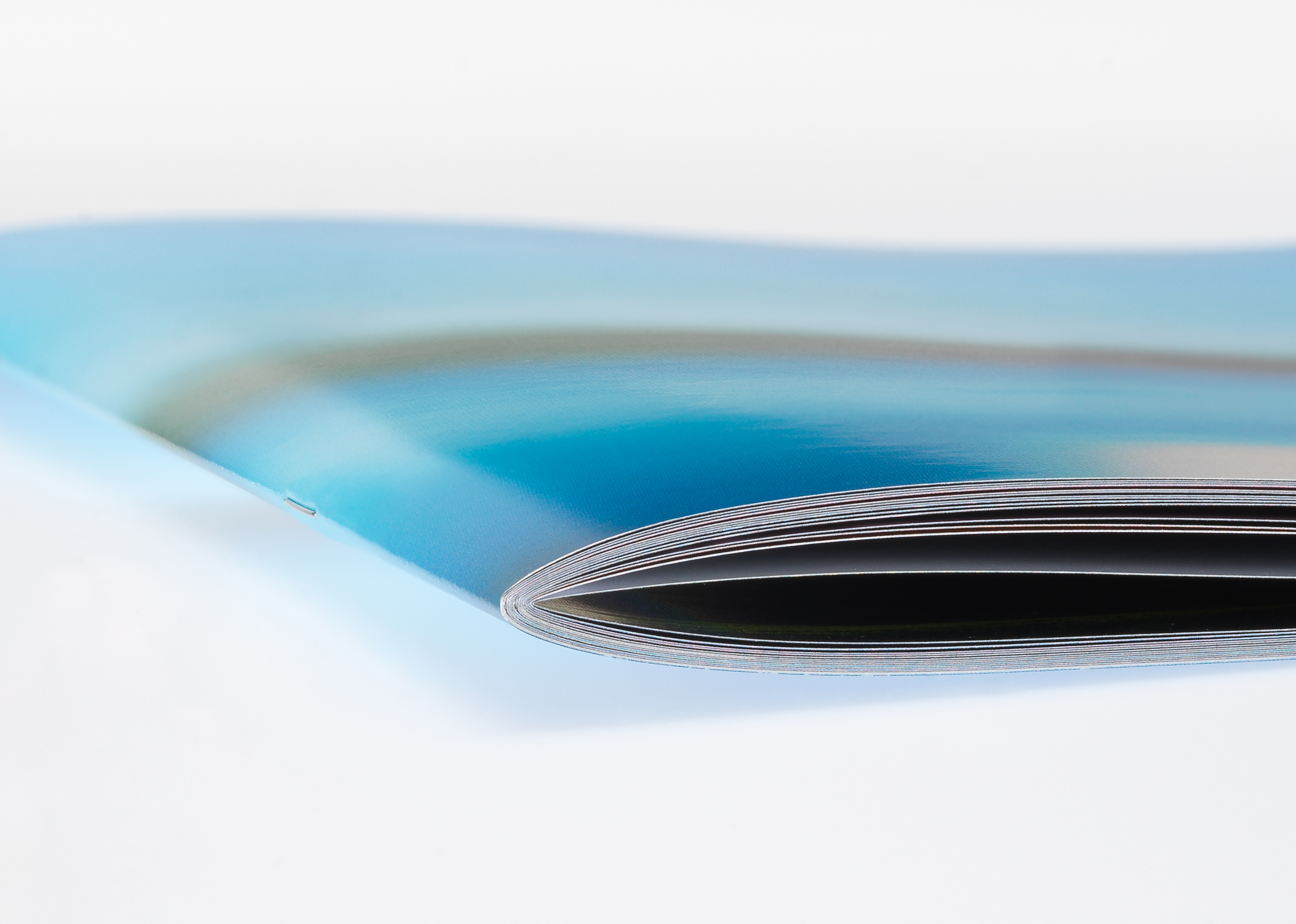 Detailansicht eines Pixum Fotobuches mit Heftbindung