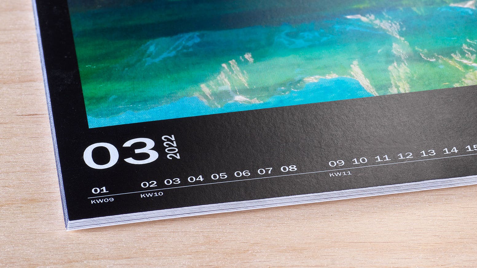 Vista en detalle de calendario personalizado con papel fotográfico FUJIFILM Velvet