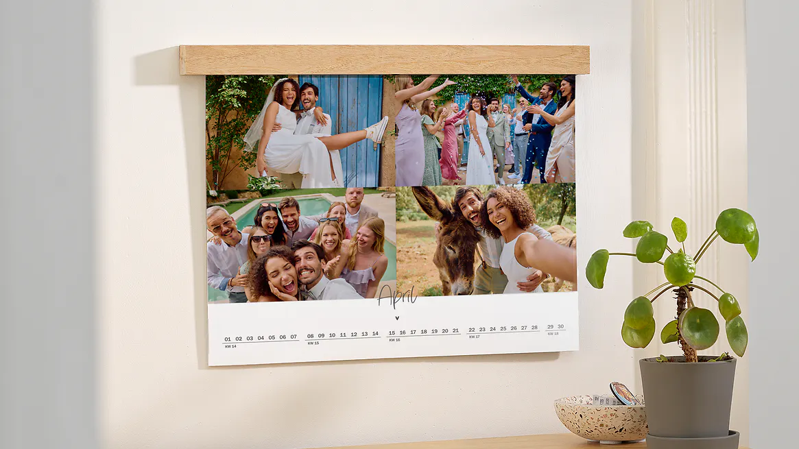 Pixum wall calendar in A3 format with a collage