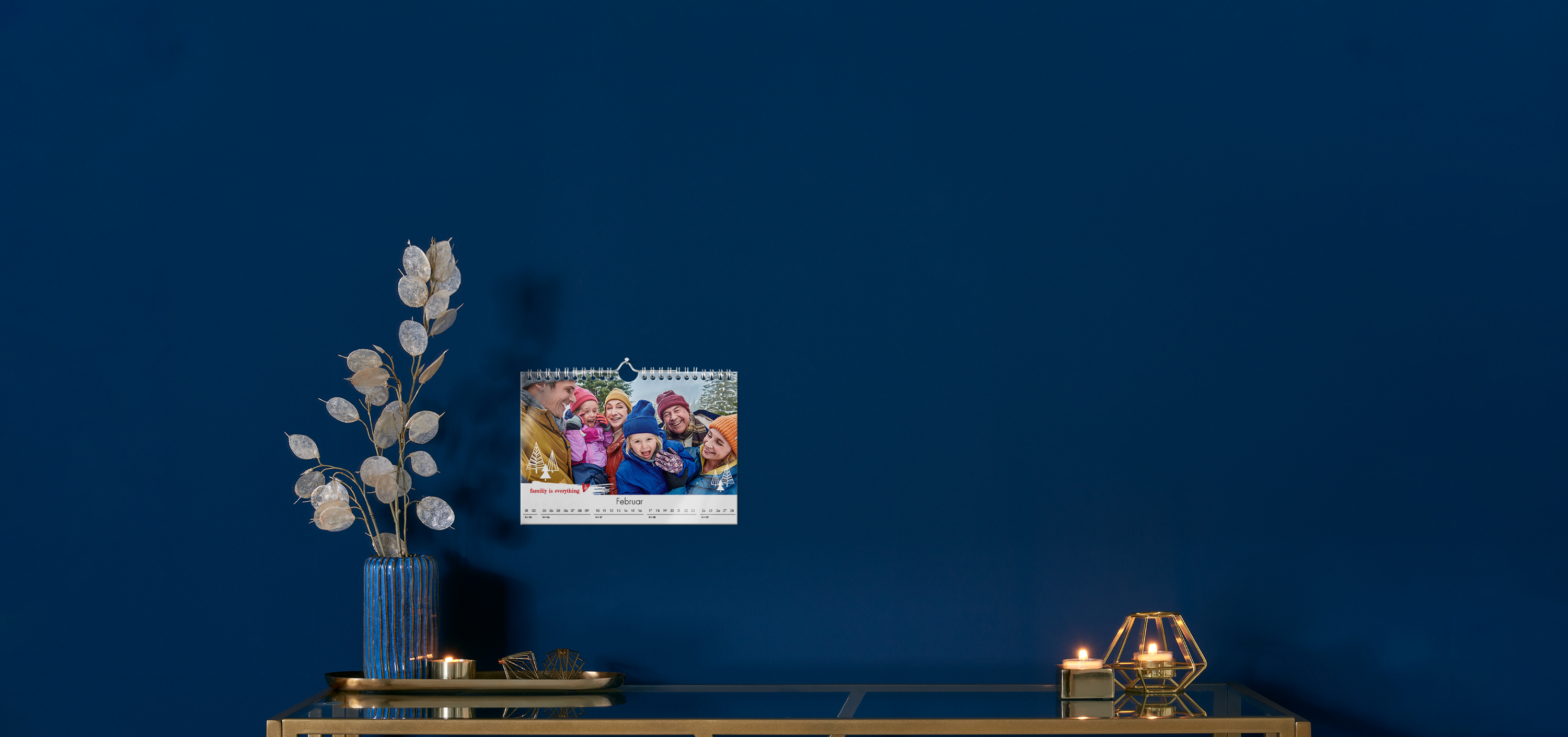 Fotokalender in A5-formaat met een winterse familiefoto