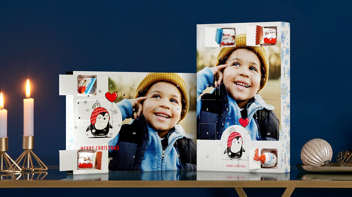 Calendrier de l'Avent rempli de chocolats kinder® et avec une photo d'un petit garçon avec un bonnet
