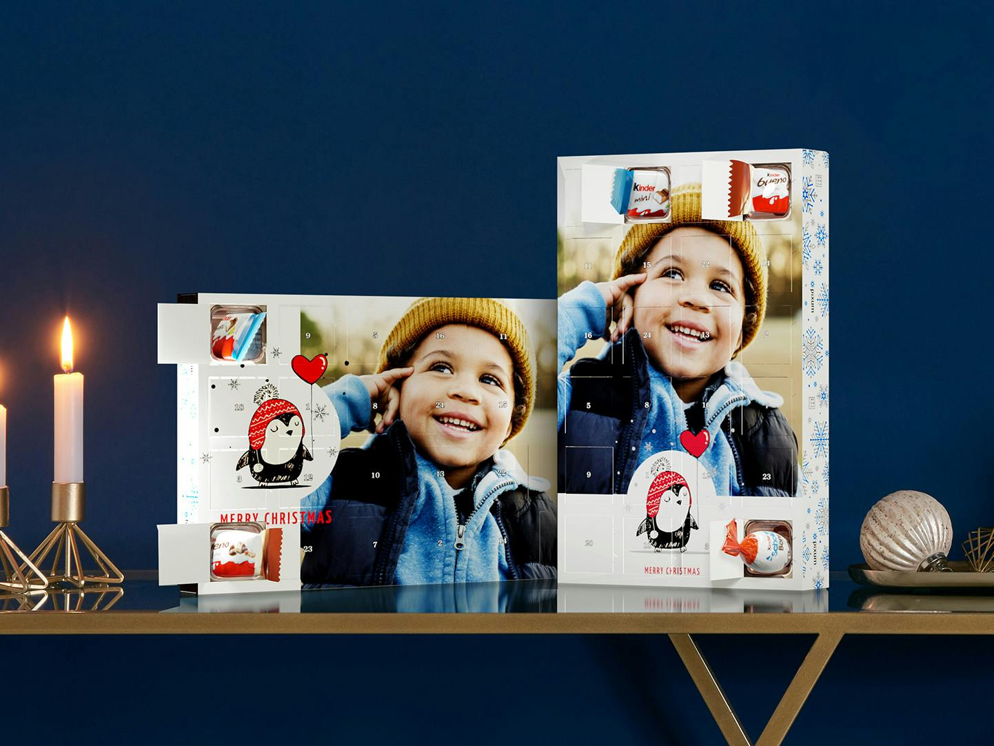 Calendrier de l'Avent rempli de chocolats kinder® et avec une photo d'un petit garçon avec un bonnet